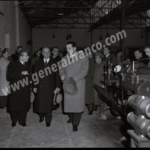 El caudillo inaugura la Empresa Nacional de Hélices para Aeronaves – 11-12-1950.