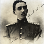 El caudillo vestido de cadete. Reproducción de una fotografía dedicada a su primo - 27-09-1910