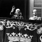 Franco-y-el-principe-Juan-Carlos-696x557