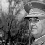Fotografía histórica de Francisco Franco como Jefe del Estado español