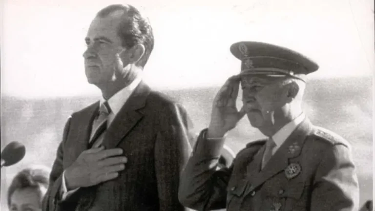 Francisco Franco junto a Richard Nixon durante encuentro oficial