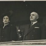Francisco Franco como Jefe del Estado en acto oficial