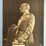 Fotografía histórica de Francisco Franco como Jefe del Estado español