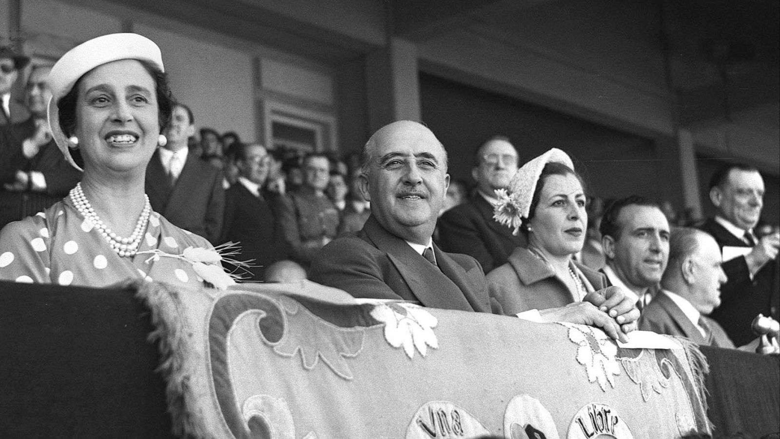 Fotografía histórica de Francisco Franco como Jefe del Estado español