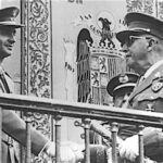 Francisco Franco junto a Juan Carlos I durante un encuentro oficial