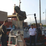 63 Desmontando monumento Bastarreche en Cartagena