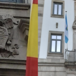 Escudo de España en la fachada del Palacio de Justicia (Audiencia Provincial