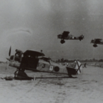 Aeródromo nacional durante la Guerra Civil. Se aprecian tres Fiat CR32 / Biblioteca Digital Hispánica