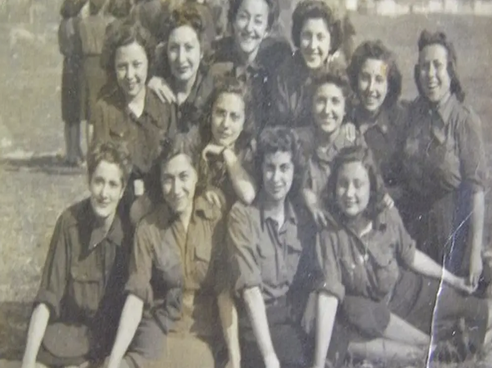 Sección femenina de la Falange valencianaLa Razón