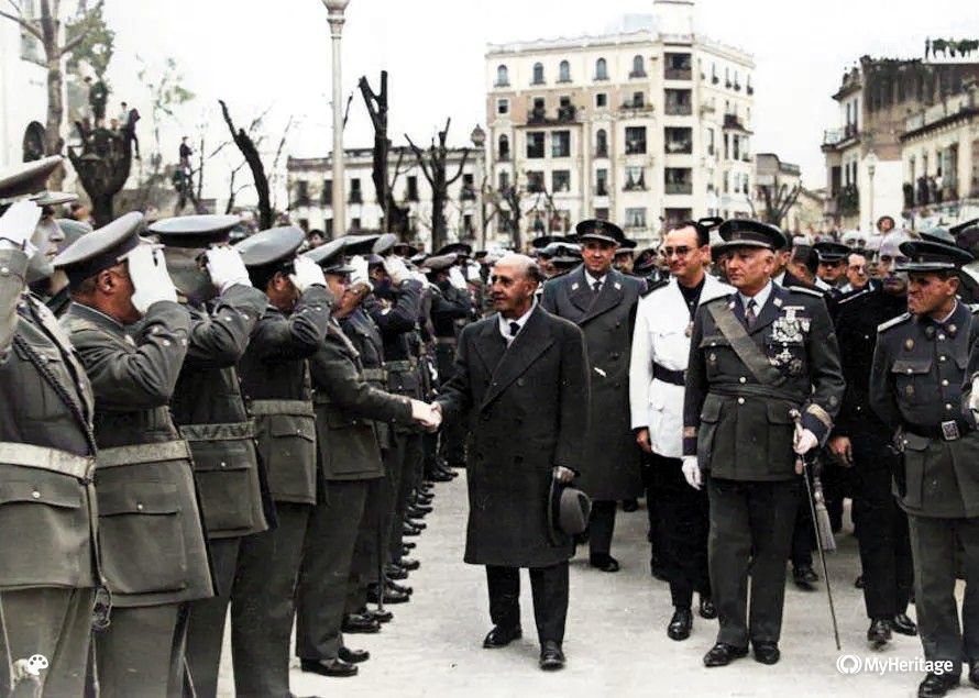 Franco y oficiales en Córdoba, 1961