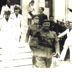 34. Franco visita el Hogar del Frente de Juventudes de La Coruña en 1943 acompañado por el Ministro José Luis Arrese y el Capitán General de la Región Militar Luis Solans