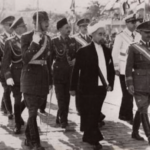 36. 1949 Visita a España del Rey Abdullah de Jordania. El Generalísimo Franco le recibe en el puerto de La Coruña.