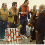 44. 1968 El Generalísimo Franco conversa, en el yate Azor con los Pilotos de Motonáutica del equipo del Casino de la Coruña. Figueroa, Iglesias y Pardo de Andrade.