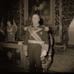 Retratos del caudillo de uniforme de capitán general