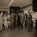 Inauguración por el caudillo y su esposa del museo de carrozas reales