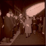 Visita a España del presidente de Portugal almirante Américo Thomaz: llegada a la estación de Atocha: en el palacio del Pardo; en el palacio de Oriente; en el palacio de la Moncloa; en el alcázar de Toledo inaugura el monumento a los Héroes del Alcázar; en la Casita del Labrador de Aranjuez. 21 al 24-11-1961