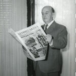 Retratos de Francisco Franco en su despacho del palacio de Pedralbes y leyendo La Vanguardia 05-05-1960