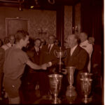 Francisco Franco entrega la Copa y la Bandera a los ganadores de las regatas de traineras de La Coruña 10-09-1960