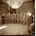 Generales y jefes de la promoción de Infantería de 1905, a la que pertenece Francisco Franco, le cumplimentan 10 – 11 - 1964