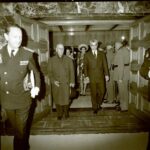 Francisco Franco con el Sha Palhevi de Persia en Barajas 03-05-1965