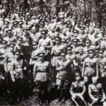FRANCO Y OFICIALES EN 1936