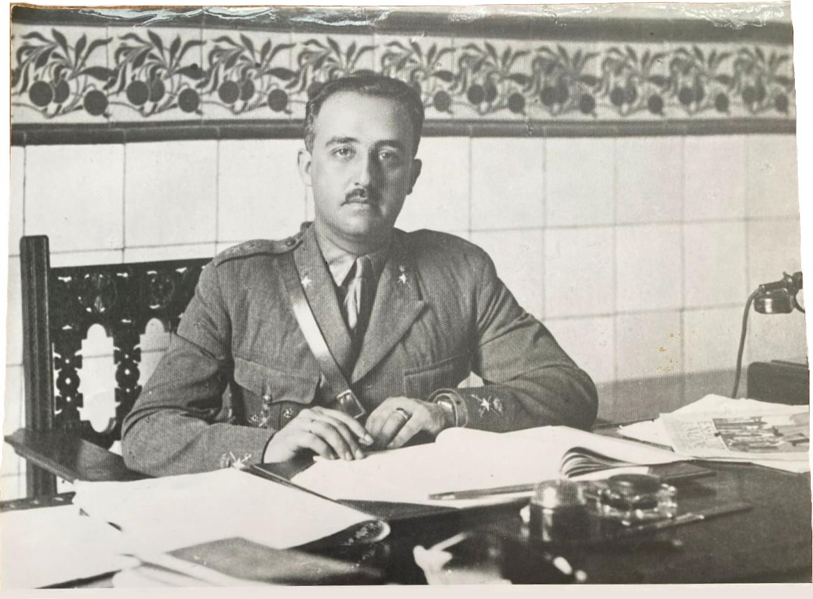 Franco,_director_de_la_Academia_General_Militar
