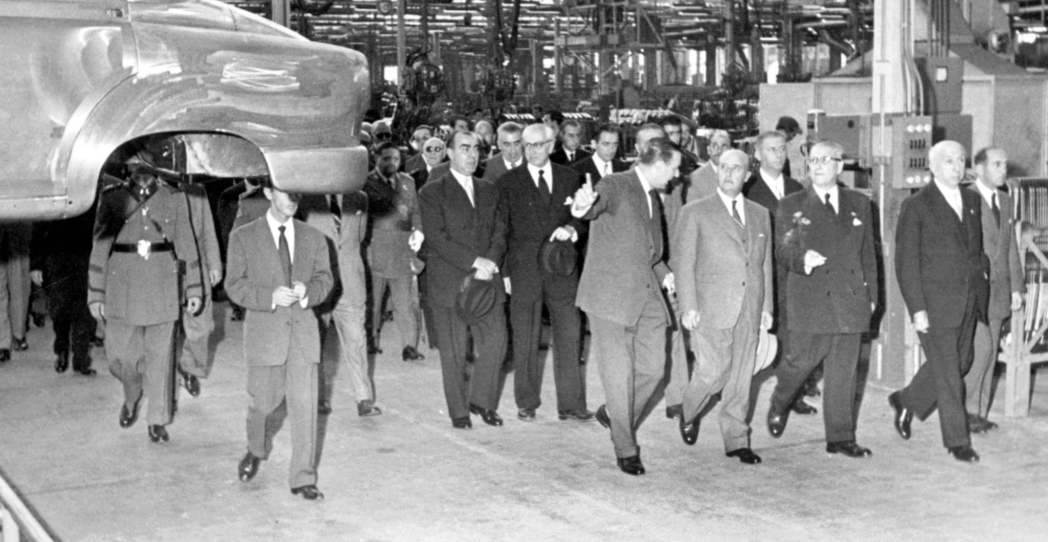 FRANCO INAUGURA FABRICA SEAT