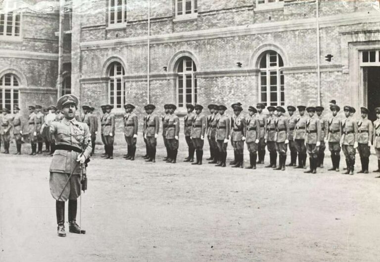 franco-discurso-a-los-alumnos-de-la-academia-general-militar-19e68d-1024
